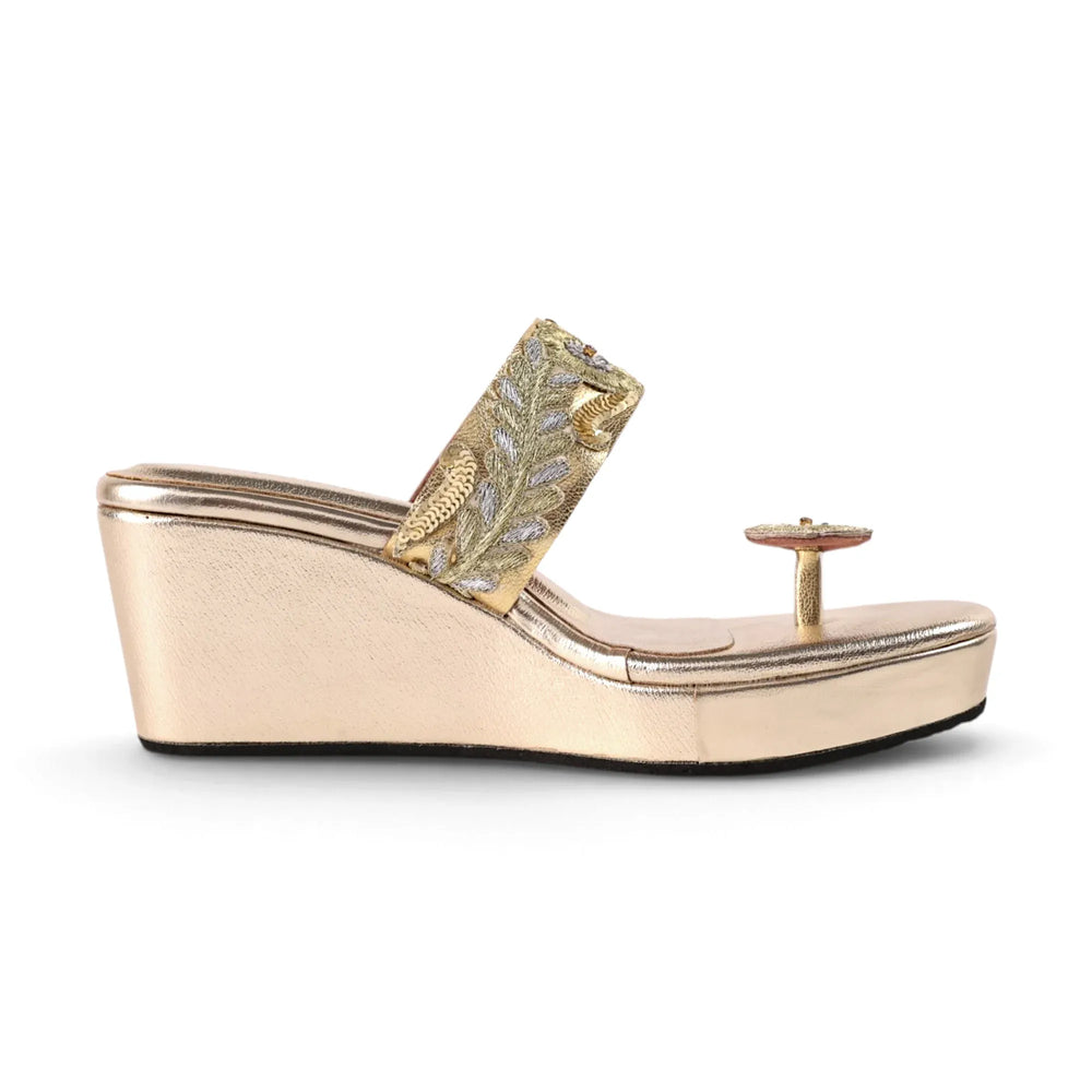 Tilla Wedge