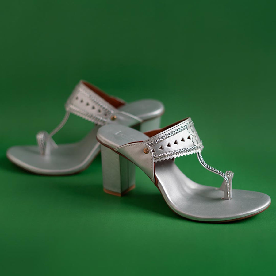 NUR - SILVER HEELS