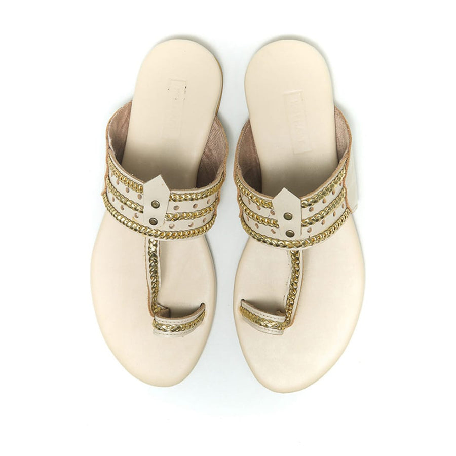 Kolhart flats AGARWOOD - WHITE AND GOLD KOLHAPURI CHAPPAL