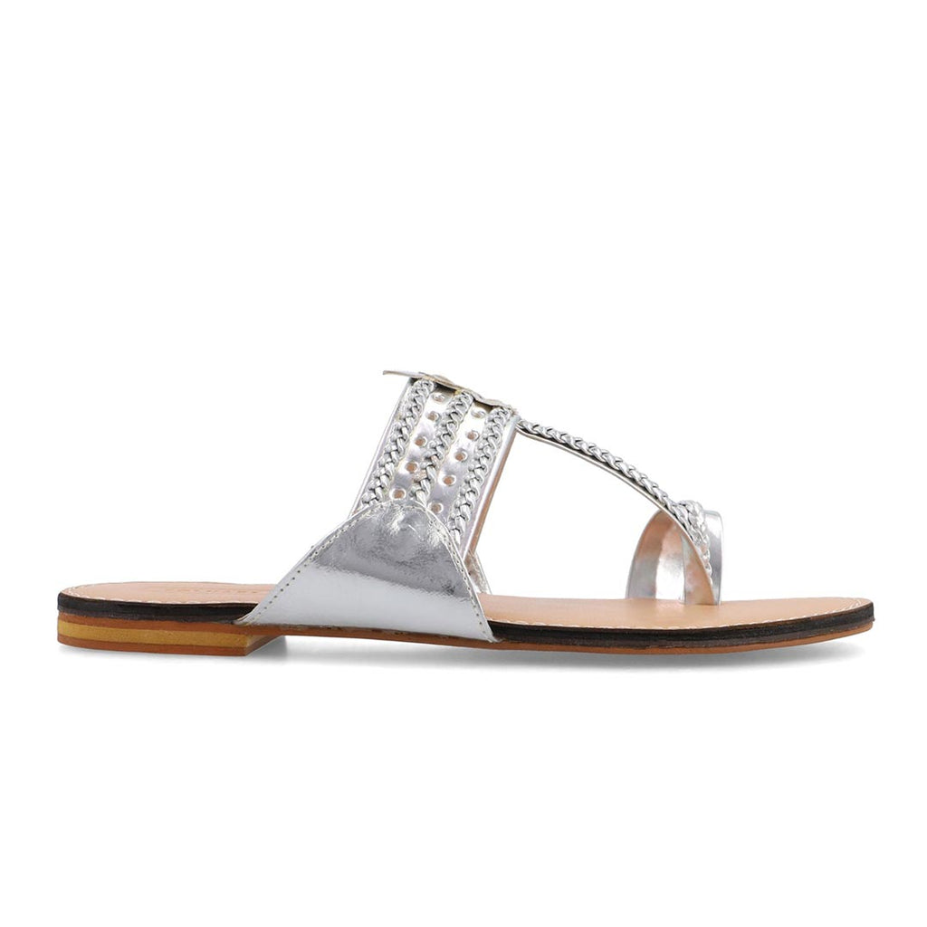 Silver leather kolhapuri chappal 