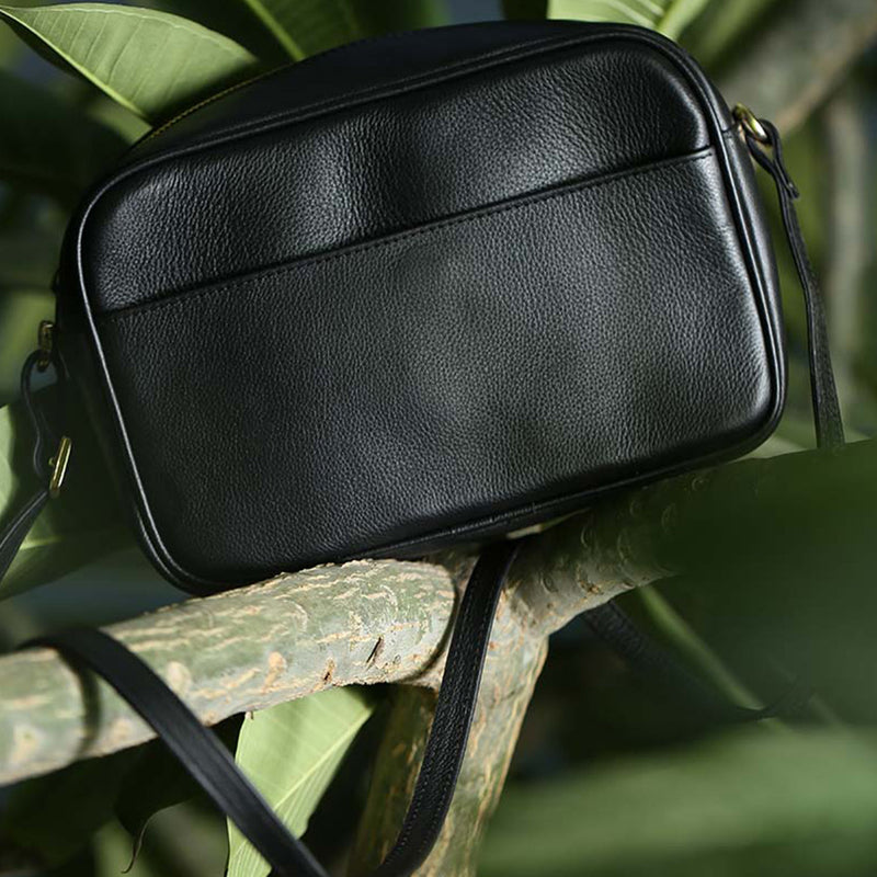 CROSS BODY TRAVEL